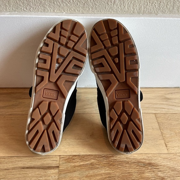 Vans Style 93 Sneakers - Picture 9 of 10